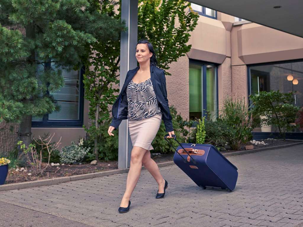 Mercure Airport Hotel Berlin Tegel Extérieur photo