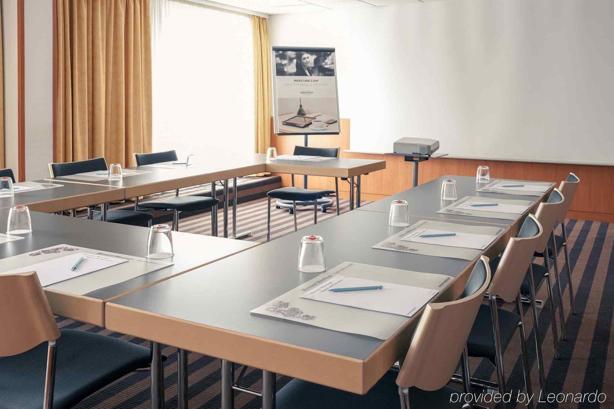 Mercure Airport Hotel Berlin Tegel Extérieur photo