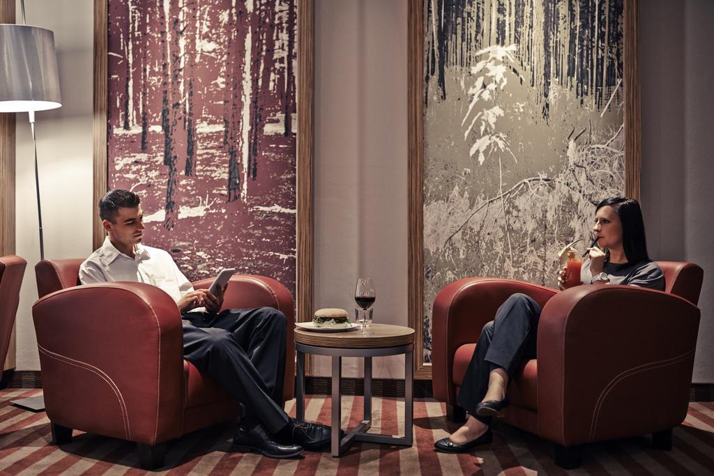 Mercure Airport Hotel Berlin Tegel Extérieur photo