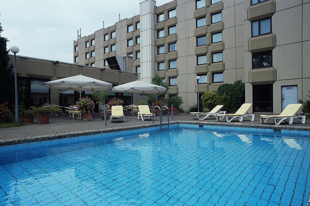 Mercure Airport Hotel Berlin Tegel Extérieur photo