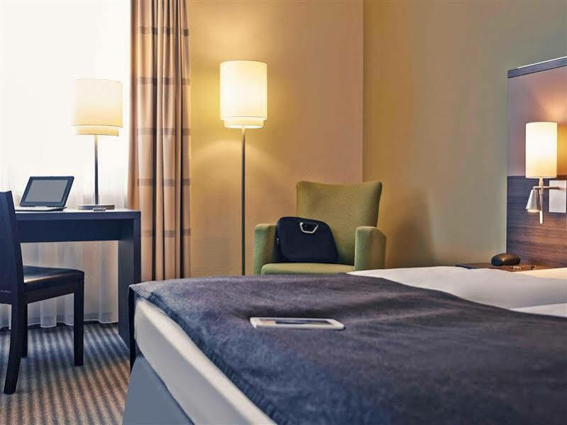 Mercure Airport Hotel Berlin Tegel Extérieur photo