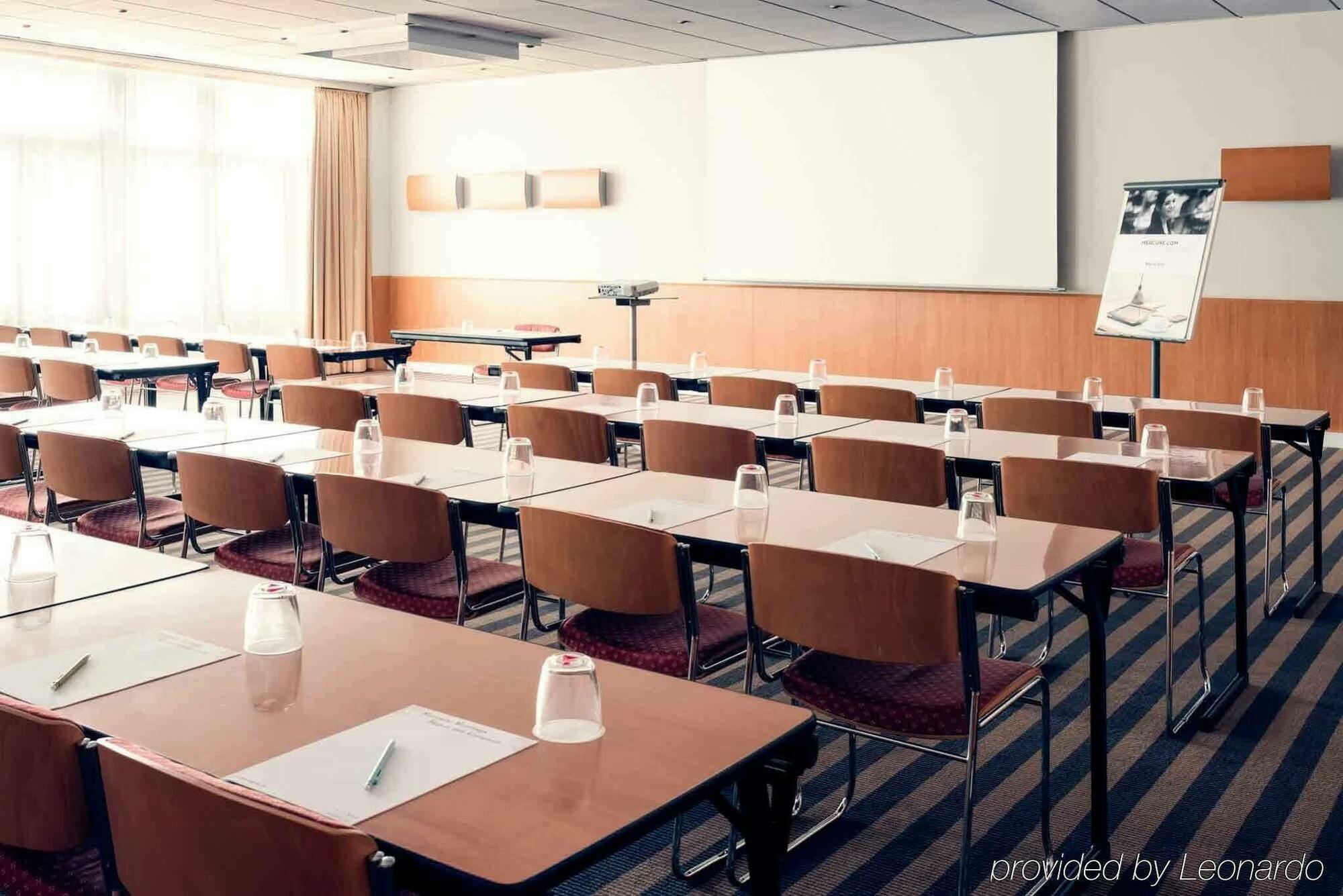 Mercure Airport Hotel Berlin Tegel Extérieur photo